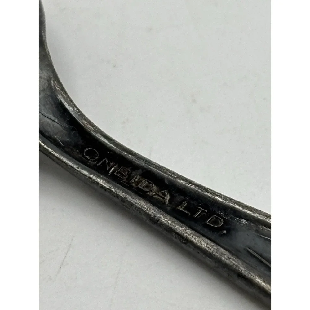 Vintage Oneida LTD‎ Silver-Plated Baby/Child Spoon